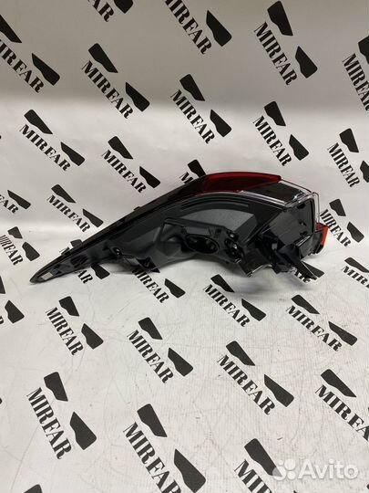 Задний правый внешний фонарь Lexus RX IV 2015-2019