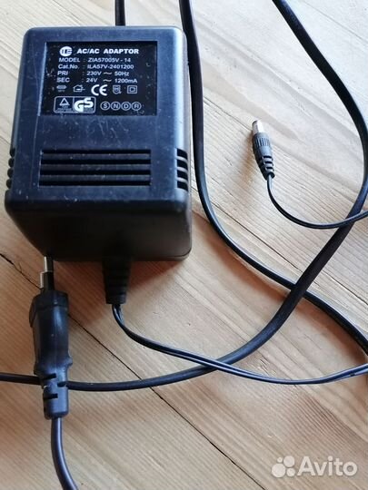 Адаптер 24V, 1200mA