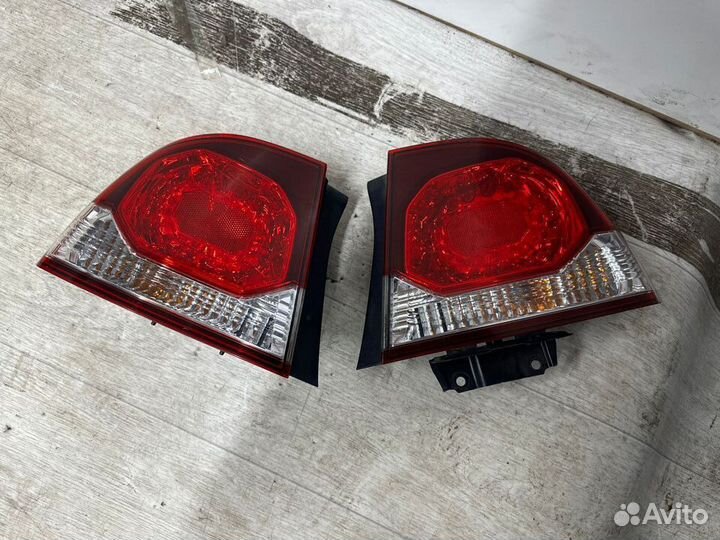 Honda Civic 4D фонарь внешний