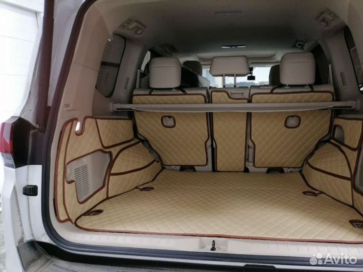 3 д коврики в багажник Nissan Crew