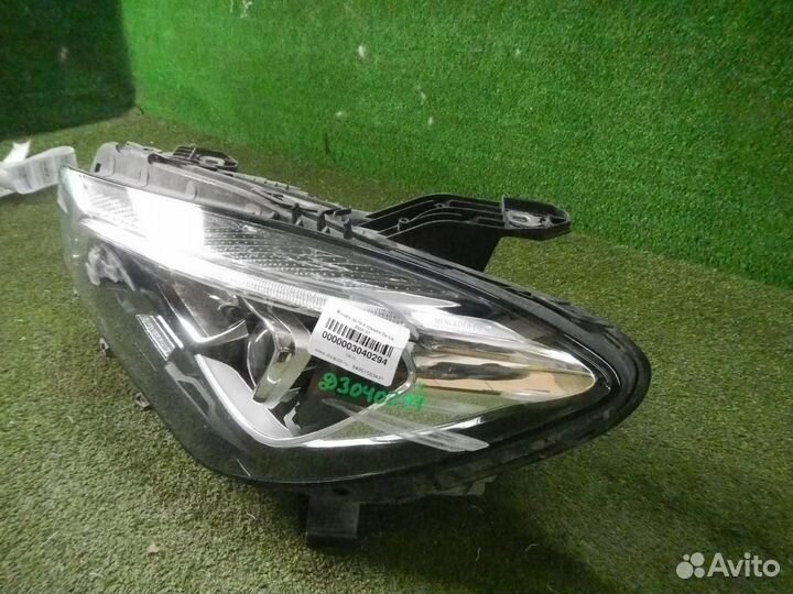 Фара левая Mercedes-Benz CLA-Class