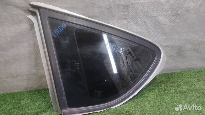 Стекло багажника правое Subaru Tribeca WX 2006