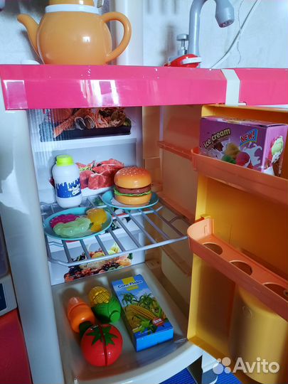 Детская игровая кухня с водой, звуками бульканья