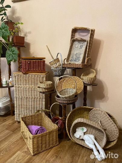 Корзина плетеная из бумажной лозы