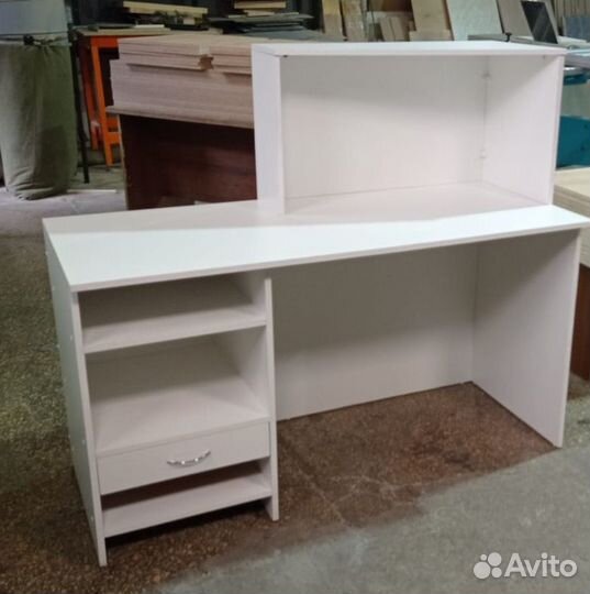 Стойка ресепшен Ozon в наличии