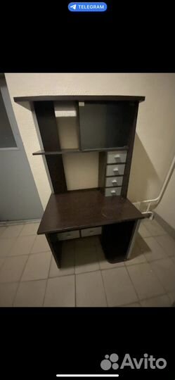 Компьютерный стол, самовывоз