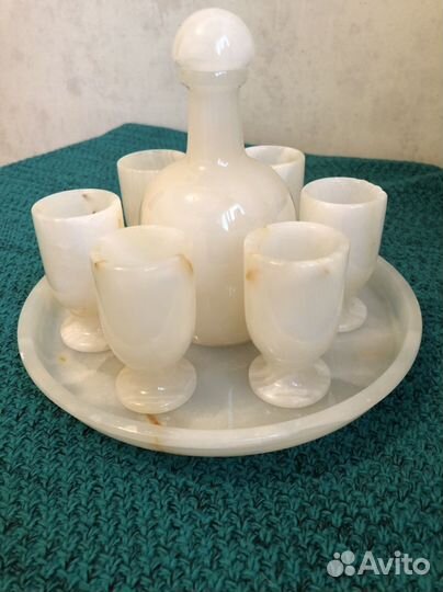 Хрустальная ваза, стаканы, стопки