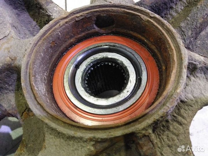 Кулак передний левый A1633300420