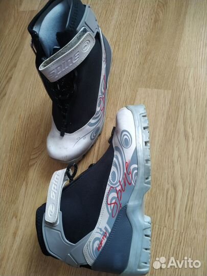 Ботинки женские для лыж 38 р