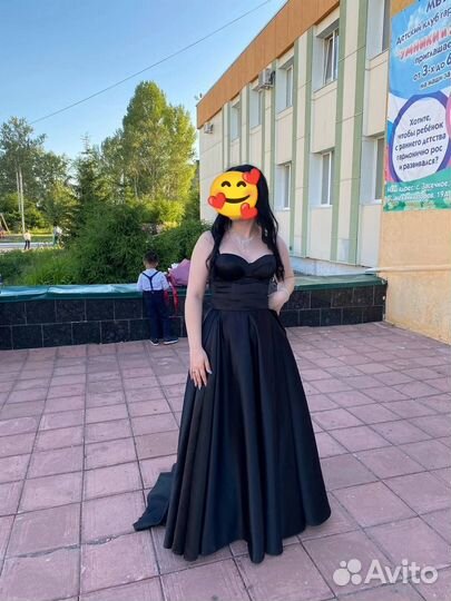 Вечернее платье