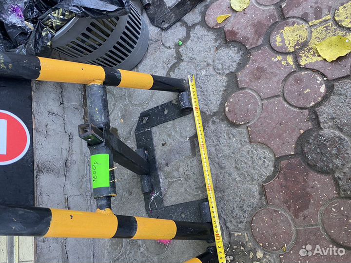 Автомобильный парковочный барьер/ стопер