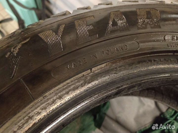 Goodyear Ultragrip Ice Arctic 205/55 R16