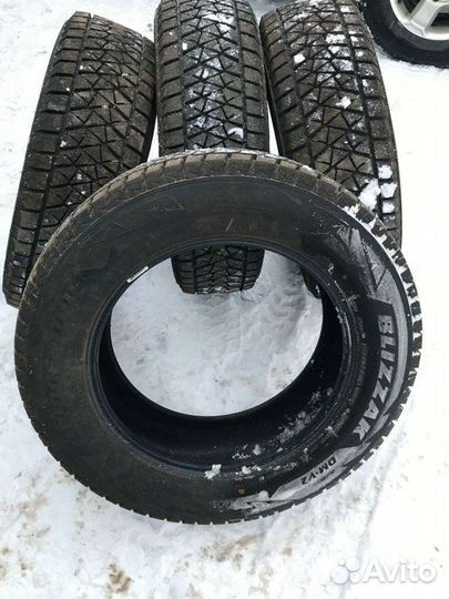Bridgestone Blizzak DM-V2 235/65 R18 106S