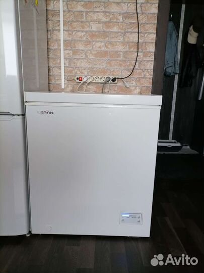 Морозильный ларь с глухой крышкой бу