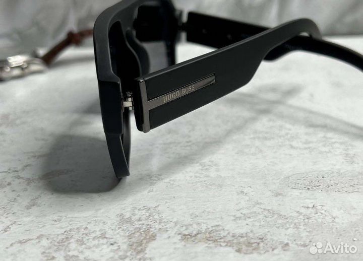 Солнцезащитные очки мужские hugo boss