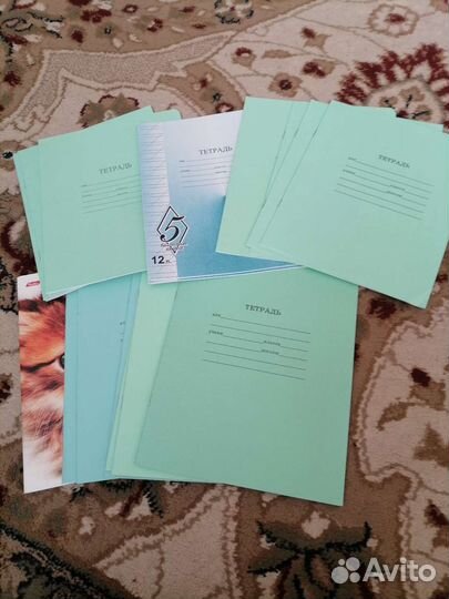 Тетради школьные