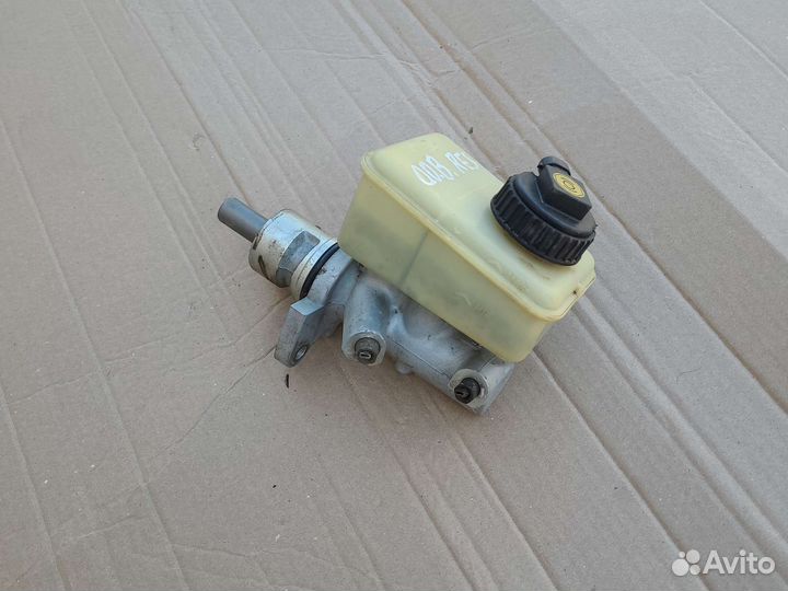 Главный тормозной цилиндр Opel Omega B 1995-2004г