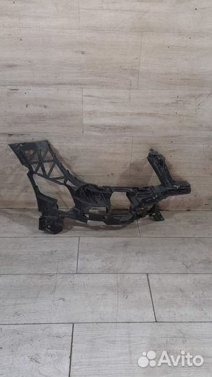 Кронштейн переднего бампера передний правый