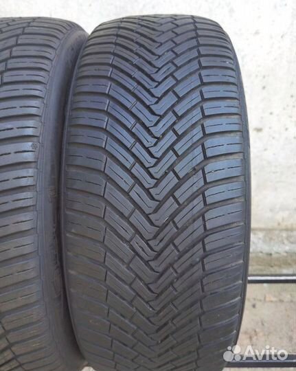Continental AllSeasonContact 215/45 R18 93V