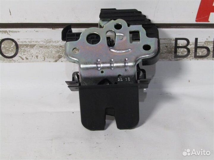 Замок багажника Skoda Rapid 1.6 CWV 110 Л.С