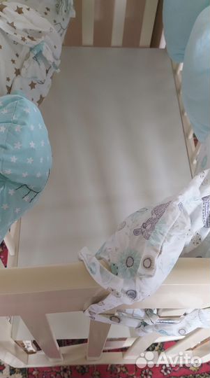 Детская кроватка-люлька с маятником Гандылян