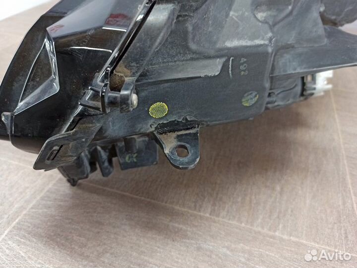 Фара правая Lexus NX c 2014 года