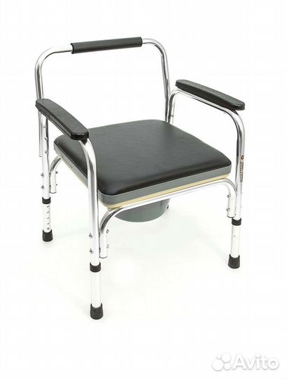 Кресло стул с санитарным оснащением