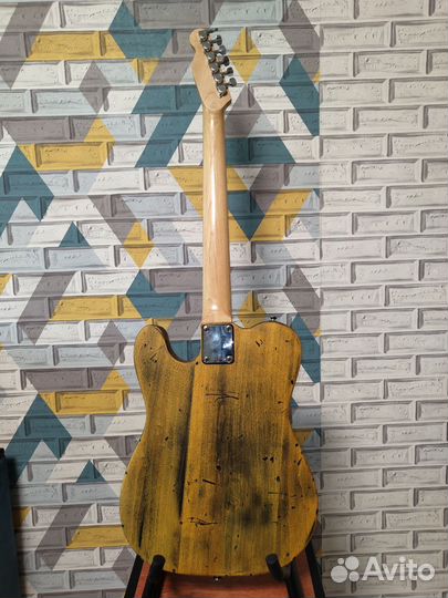 Электрогитара