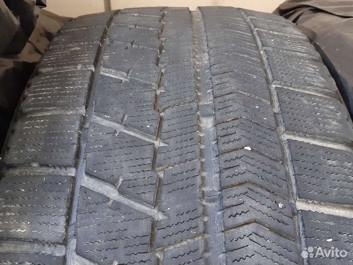 Bridgestone Blizzak VRX 205/50 R17