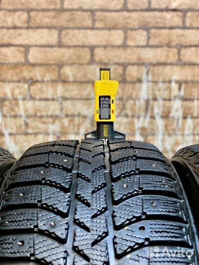 Bridgestone Ice Cruiser 5000 205/55 R16