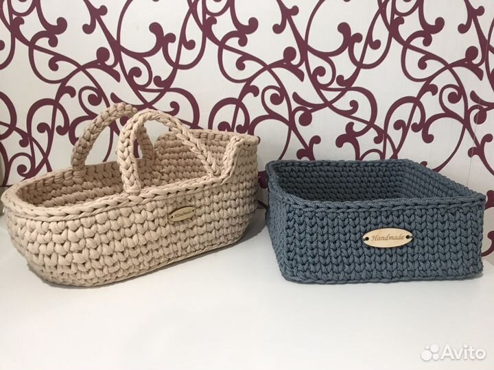 Вязаная люлька для куклы