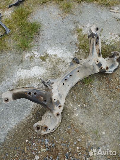 Подрамник передний Nissаn Рrimеra Ниcсaн Пpимеpа