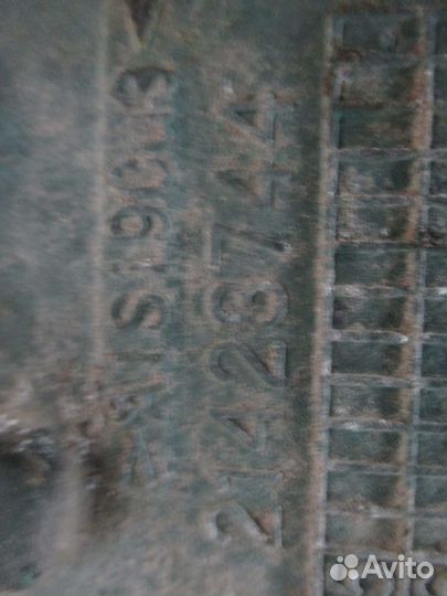 Крышка масляного радиатора Volvo 21677250