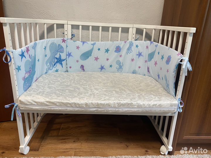 Прикроватная кроватка