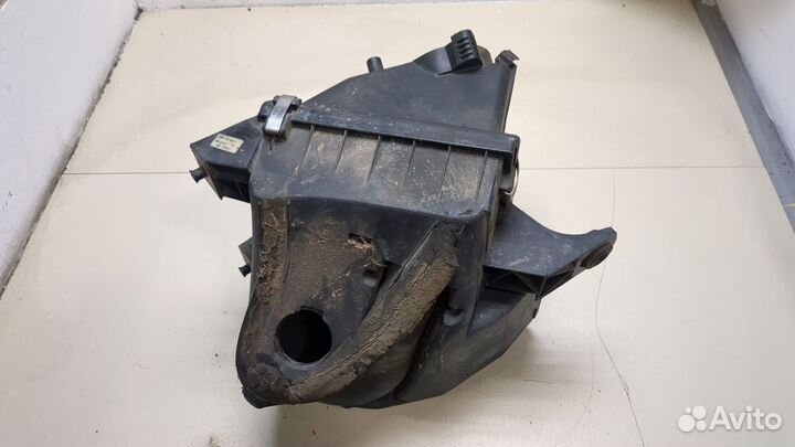 Корпус воздушного фильтра Audi A6 (C5), 2002