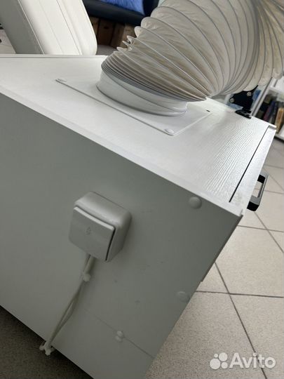 Вытяжка педикюрная