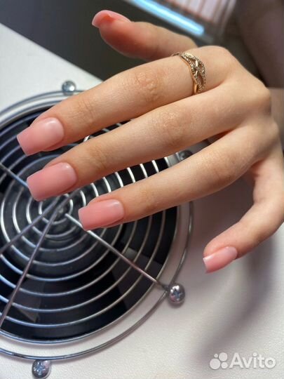 Маникюр, наращивание ногтей