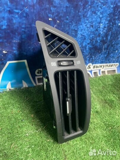 Дефлектор воздушный левый Kia Ceed ED универсал