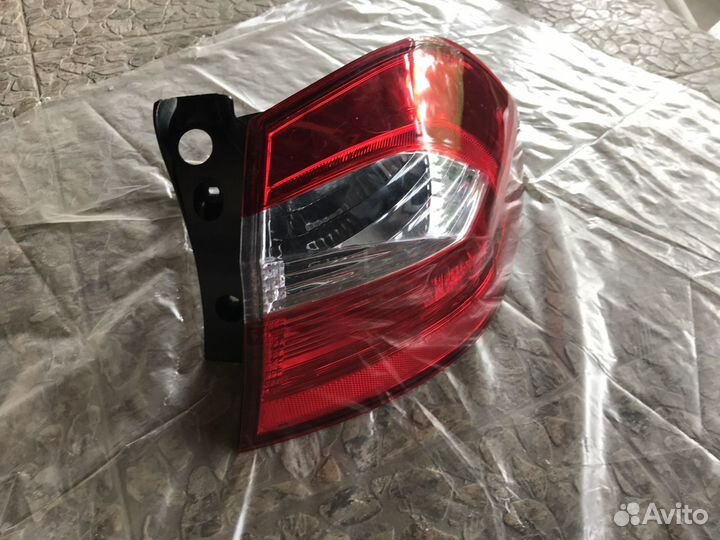 Фонарь новый задний правый в крыло Kia Rio Pride
