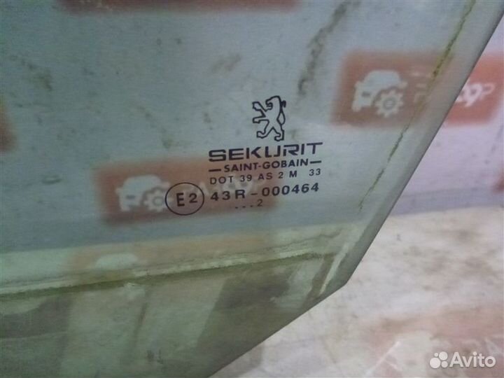 Стекло двери переднее левое Peugeot 206 2A/C TU3A