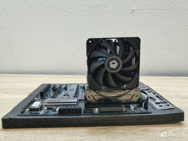 I7 8700k ES(QN8G) /Z370/16gb/256gb ssd