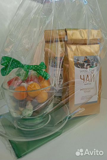 Набор подарочный, чай, сладости, кружка и блюдце