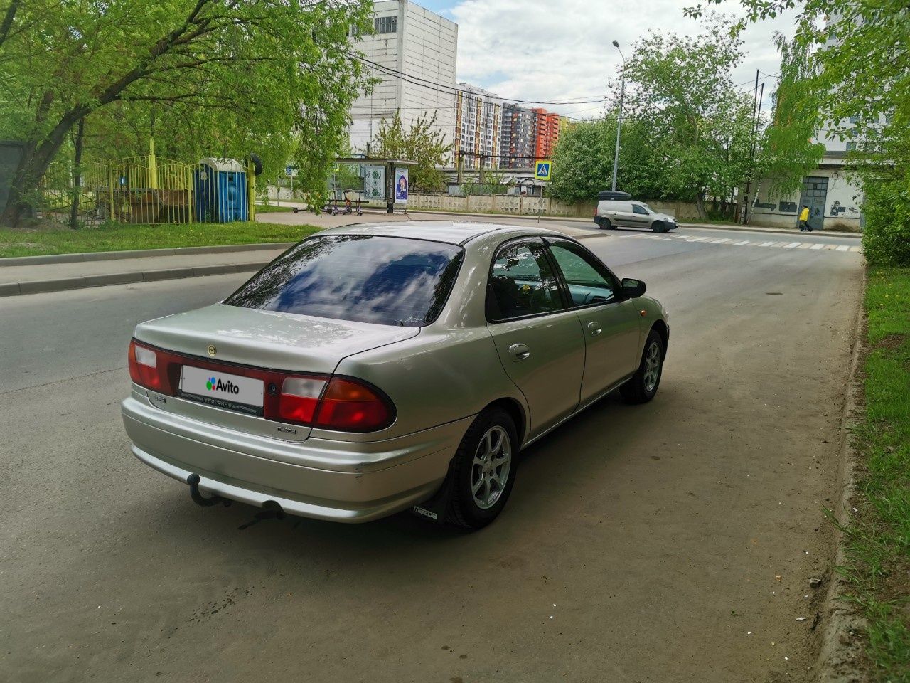 Mazda 323: фото владельца