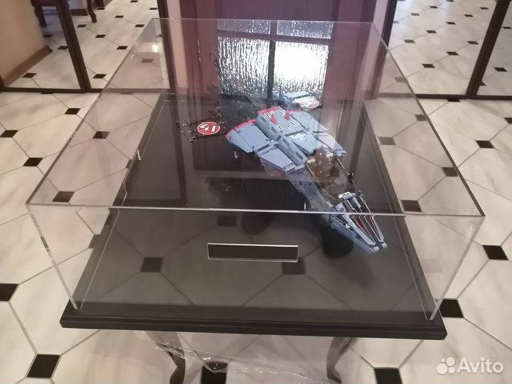 Футляр / Бокс для моделей и экспонатов