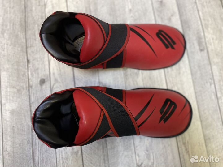 Футы для тхэквондо/кикбоксинга BoyBo New Red