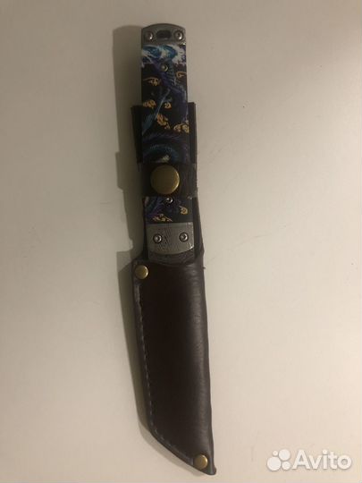 Нож с гравировкой