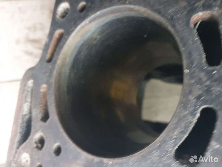 Мазда 626 двс 2.0