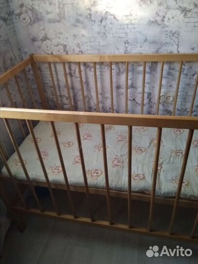 Детская кроватка
