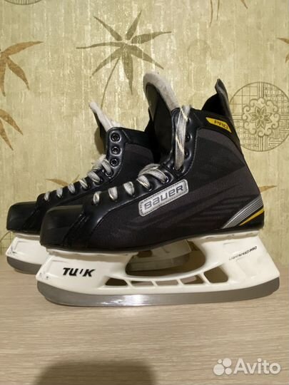 Хоккейные коньки bauer