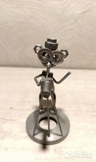 Статуэтка железная фотограф